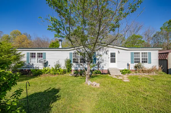 2056 Kristin Dr, Centerville, TN 37033