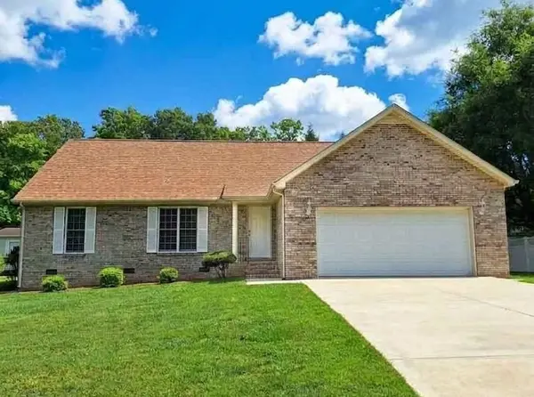 38 Murray Lake Dr, Winchester, TN 37398