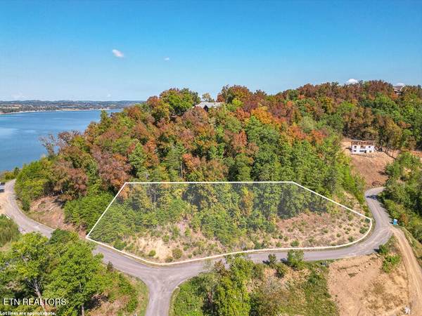 75 Stone Bridge Drive, Dandridge, TN 37725