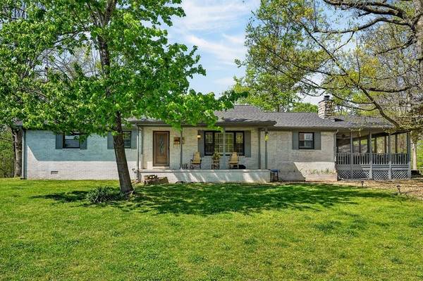 1816 Windle Community Rd, Cookeville, TN 38506