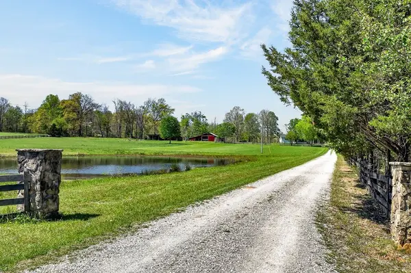 1816 Windle Community Rd, Cookeville, TN 38506