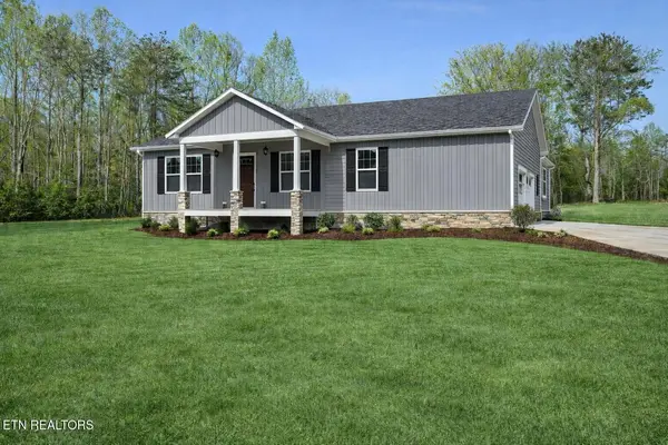 2226 Country Club Rd, Jamestown, TN 38556