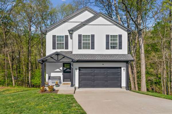 589 Briarwood Dr, Clarksville, TN 37040