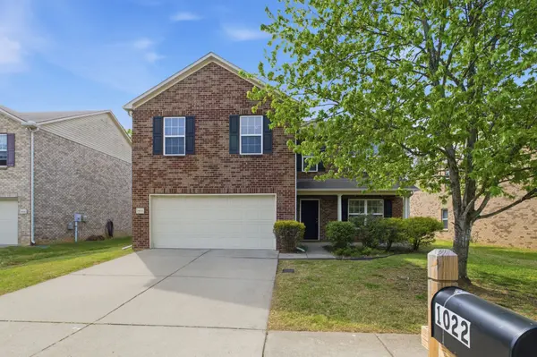 1022 Harmony Ln, Hendersonville, TN 37075