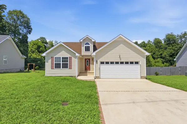 1295 Keech Dr, Clarksville, TN 37042