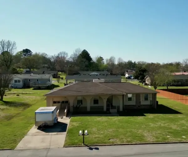 1205 Beverly Dr, Pulaski, TN 38478