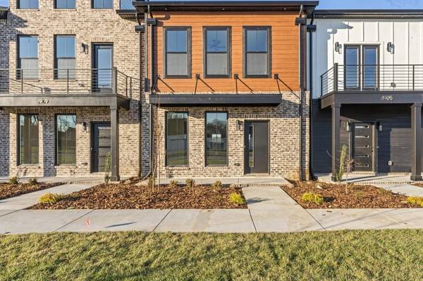 1319 Rebecca Johns Dr, Murfreesboro, TN 37128