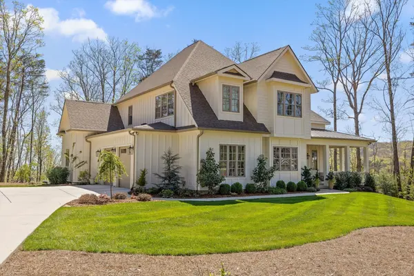 1375 Wintergreen Lane, Signal Mountain, TN 37377