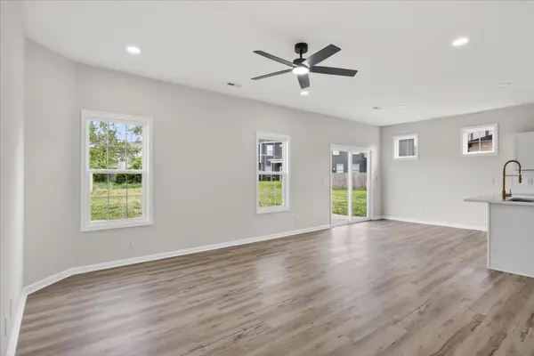 204 Clark Rd, Clarksville, TN 37042