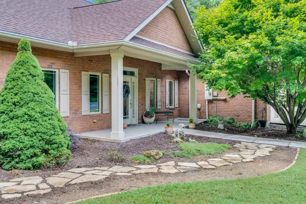 1005 Riverwatch Trce, Sparta, TN 38583