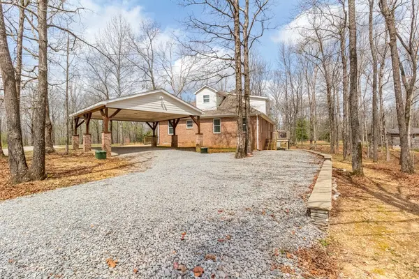 732 Tiger Bennett Rd, Hampshire, TN 38461