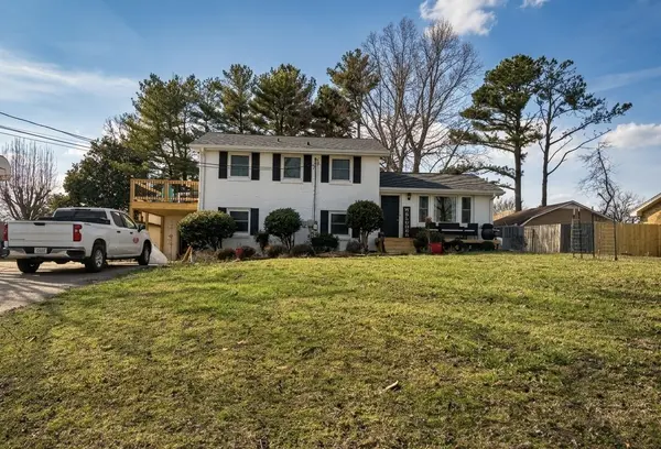 103 Riverwood Dr, Hendersonville, TN 37075
