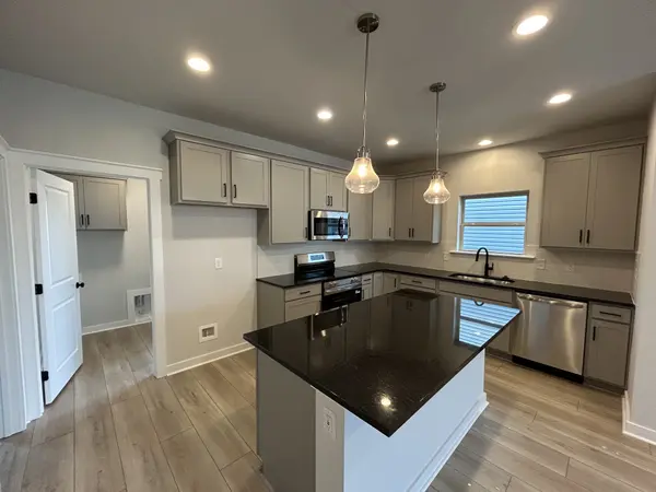 200 Augusta Way, Burns, TN 37029