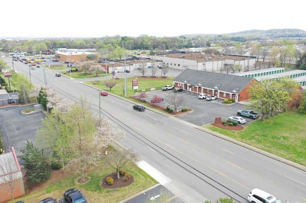 141 Veterans Pkwy, Murfreesboro, TN 37128