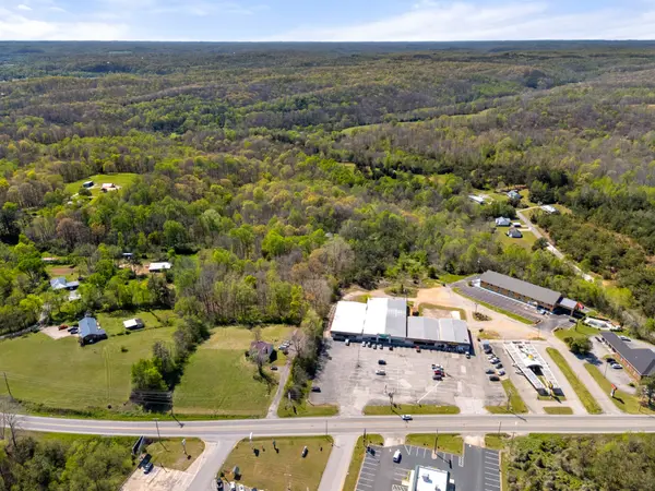 661 Highway 100, Centerville, TN 37033