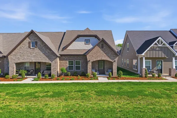 659 Swanston Ln, Gallatin, TN 37066