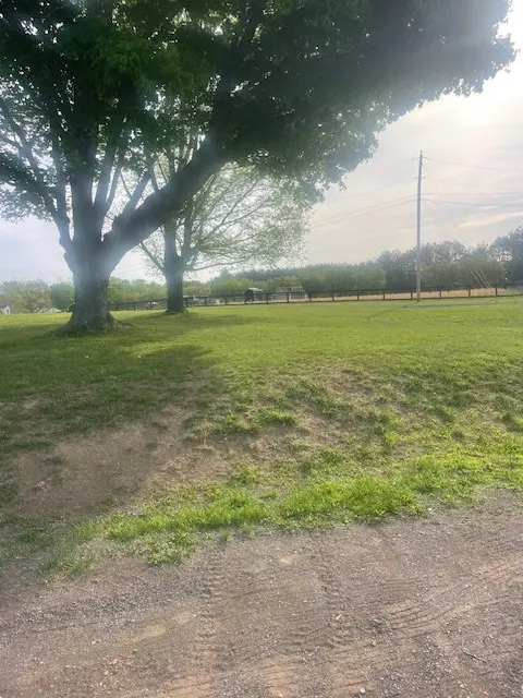 7748 Webster Rd, White House, TN 37188