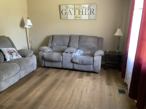 236 Charlemagne Blvd, Clarksville, TN 37042