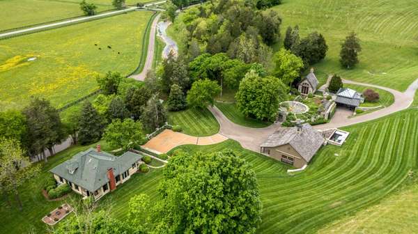 5476 Leipers Creek Rd, Franklin, TN 37064