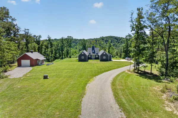 1499 Doe and Fawn Ln, Crawford, TN 38554