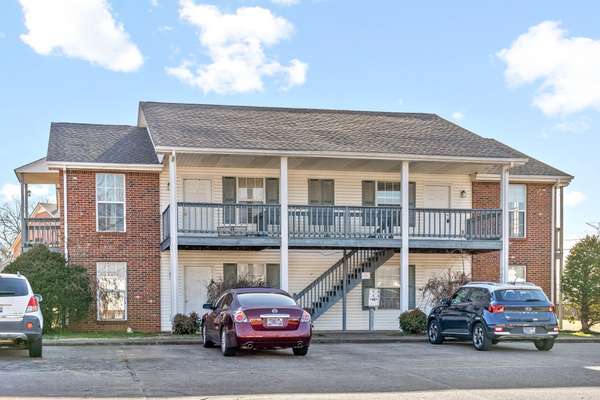 1891 Waters Edge Dr #B, Clarksville, TN 37043