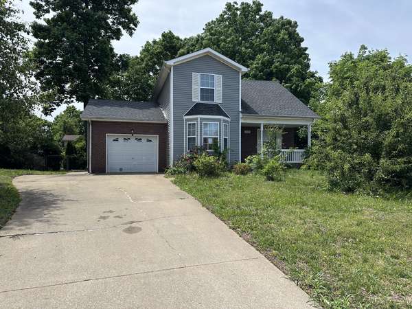 2504 Rafiki Dr, Clarksville, TN 37042