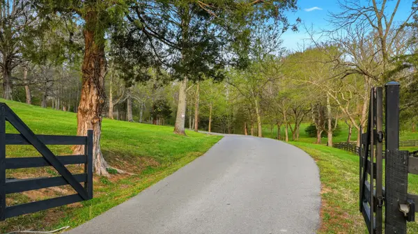 3360 Sweeney Hollow Rd, Franklin, TN 37064