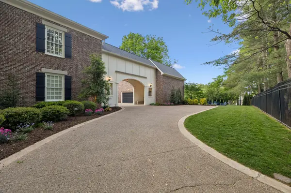 107 Sturbridge Dr, Franklin, TN 37064