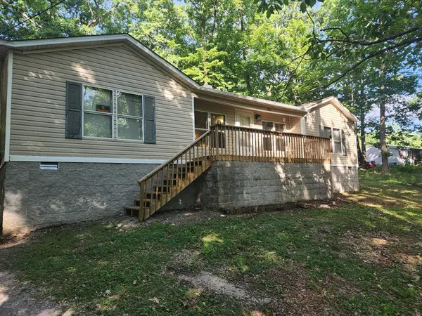 198 Neil Dr, Smithville, TN 37166