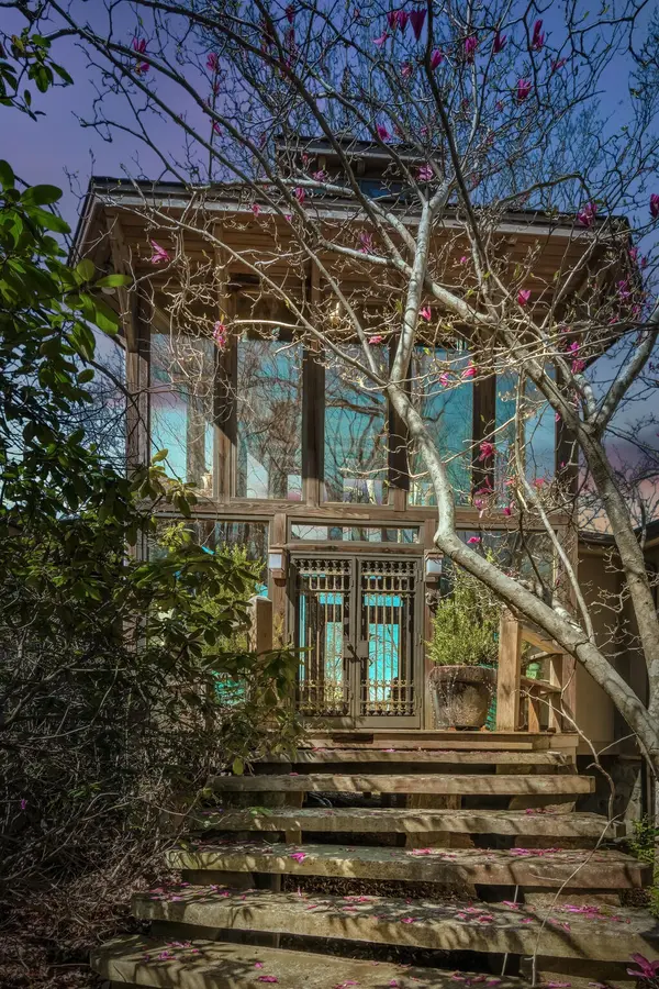 232 Hollingsworth Cove Rd, Monteagle, TN 37356