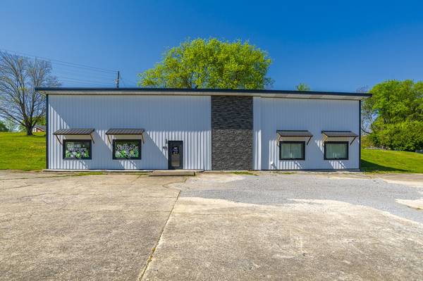 806 Washington St #W, Fayetteville, TN 37334