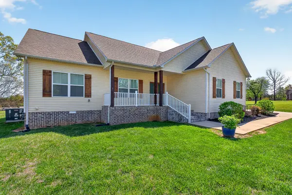 750 Honeysuckle Ln, Sparta, TN 38583