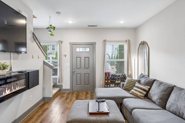 680 Bristol Creek Dr, Nashville, TN 37221