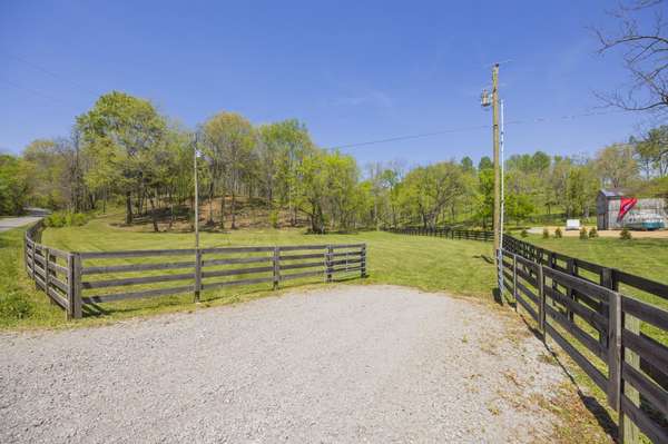 1 Johnson Hollow Road, Thompsons Station, TN 37179