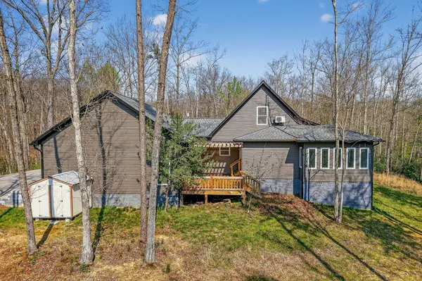 31 Reeves Pl, Monterey, TN 38574