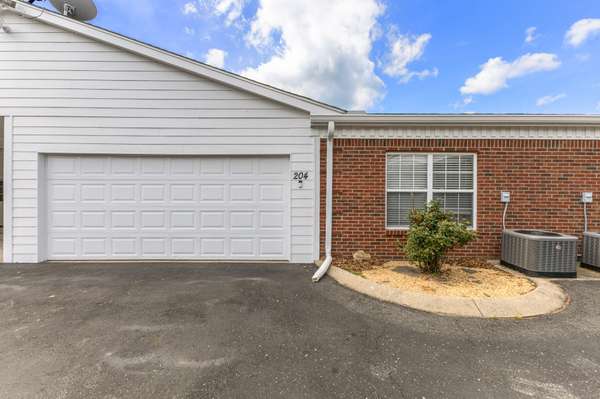 3010 Caldwell Rd #204, Ashland City, TN 37015