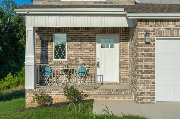 973 Bankside Dr, Clarksville, TN 37043