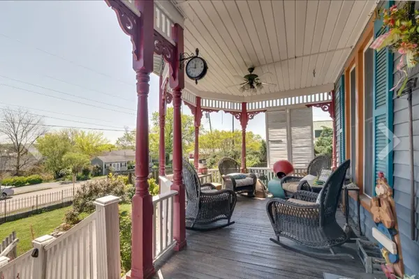 210 S 6th St, Pulaski, TN 38478