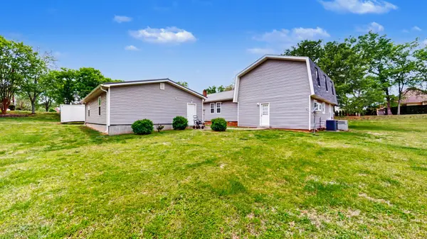 1091 Browns Ln, Gallatin, TN 37066