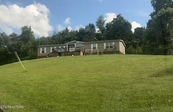 1605 Trig Long Rd, Dandridge, TN 37725