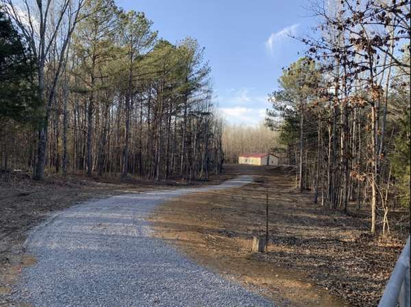 4206 Summertown Hwy, Summertown, TN 38483