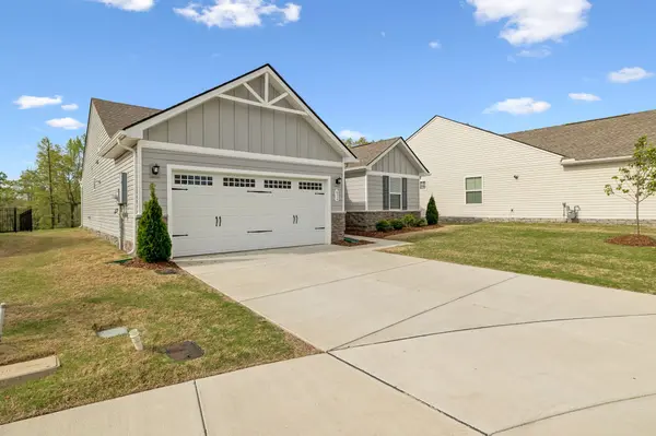 616 Streamview Dr, White House, TN 37188