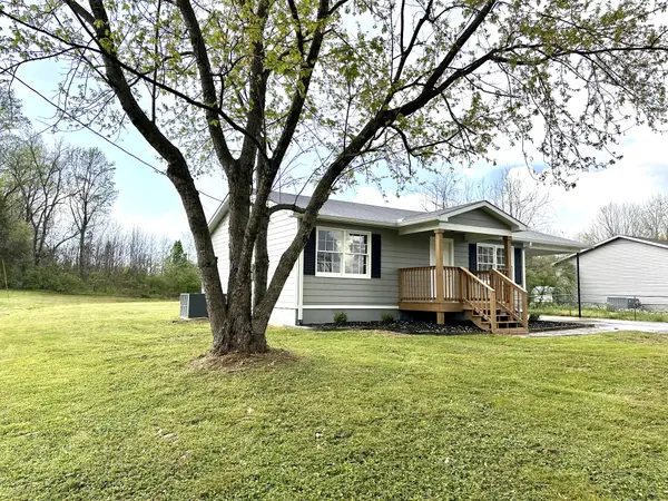 21 McAlister Rd, Fayetteville, TN 37334