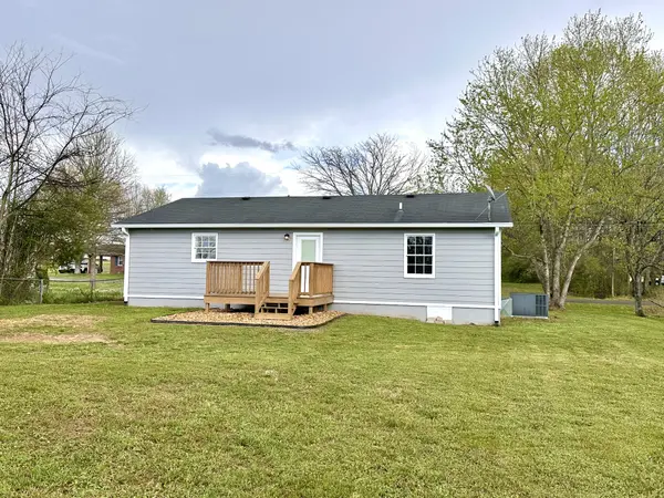 21 McAlister Rd, Fayetteville, TN 37334