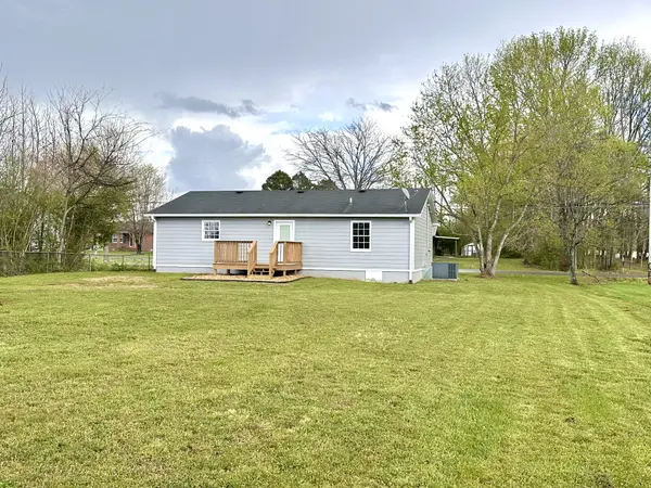 21 McAlister Rd, Fayetteville, TN 37334