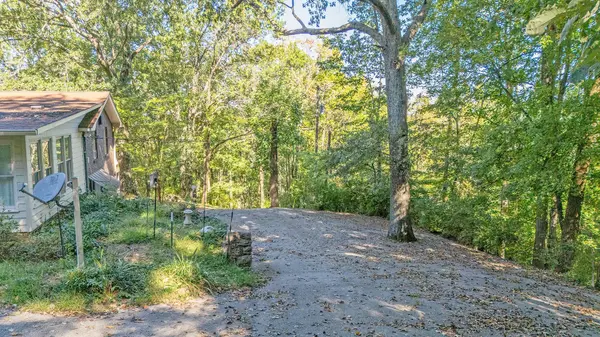 6337 Murray Ln, Brentwood, TN 37027