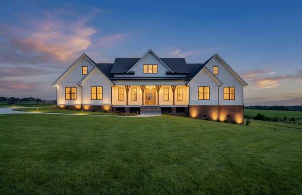 1501 Spencer Mill Rd, Burns, TN 37029