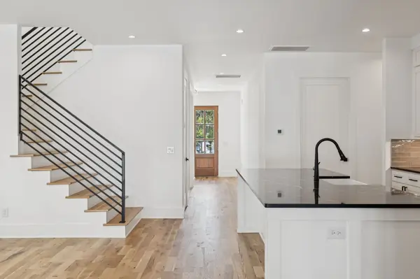 1112 Caldwell Ln, Nashville, TN 37204