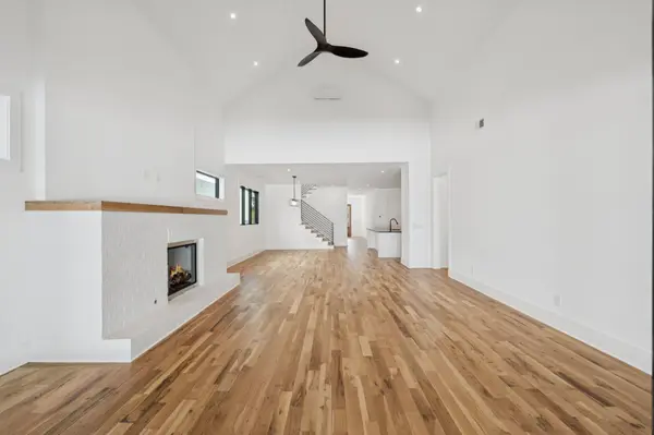 1110 Caldwell Ln, Nashville, TN 37204