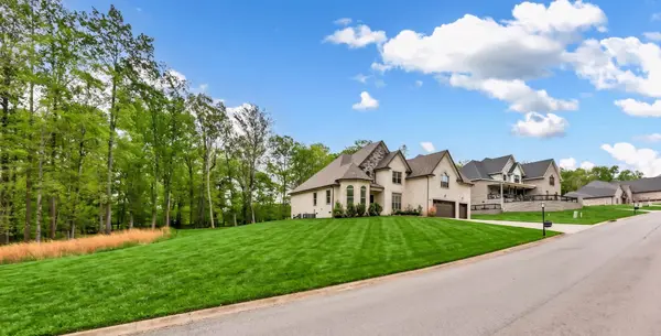 1689 Double R Blvd, Clarksville, TN 37042